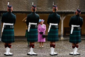 The Queen Pink Outfit Stirling Castle Regiment 2007