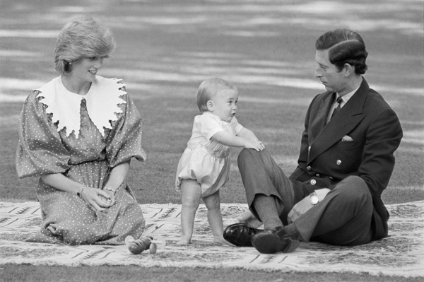 Prince William First Steps New Zealand 1983