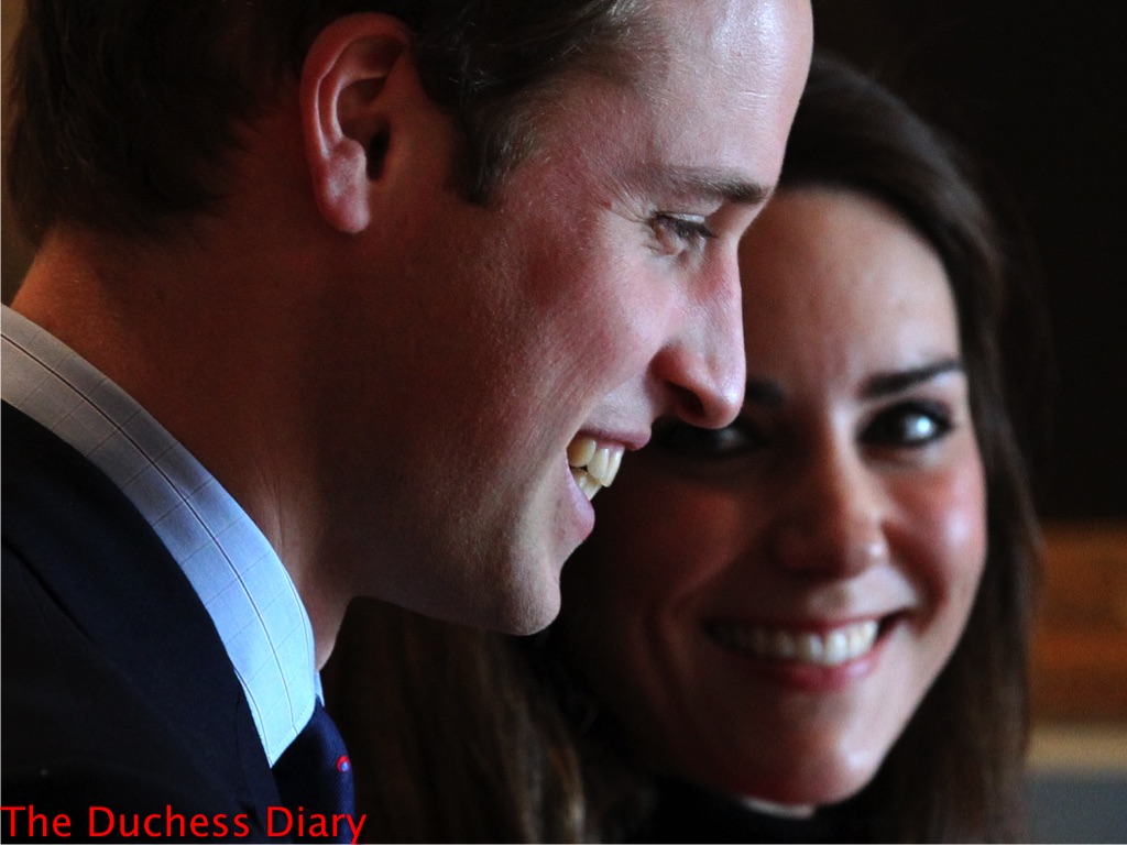 kate middleton smiles prince william st andrews university 2011