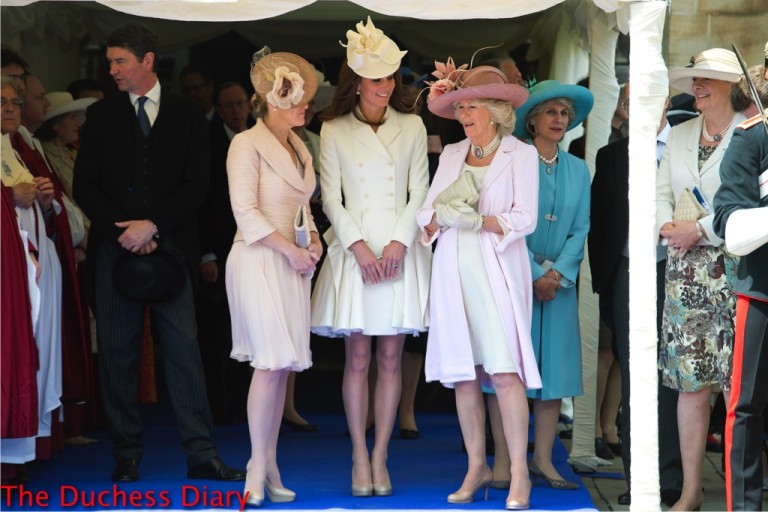 kate middleton white alexander mcqueen coat countess of wessex duchess of cornwall order of garter 2012