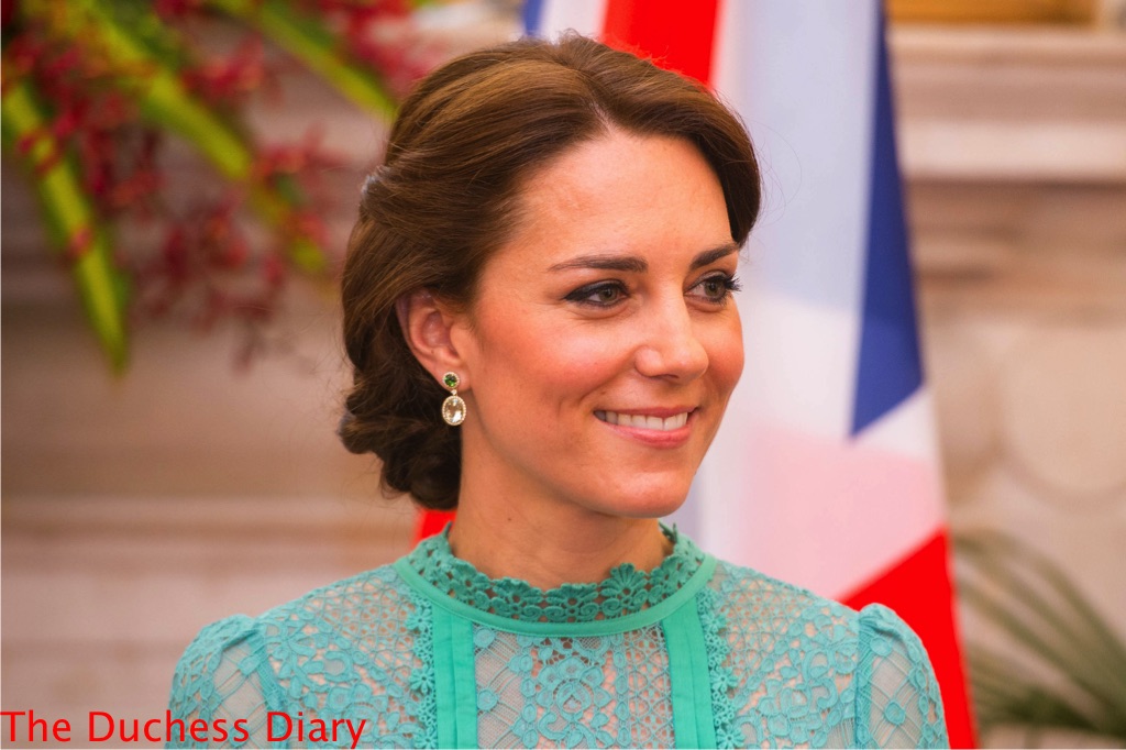 kate middleton kiki mcdonough earrings prime minister meeting