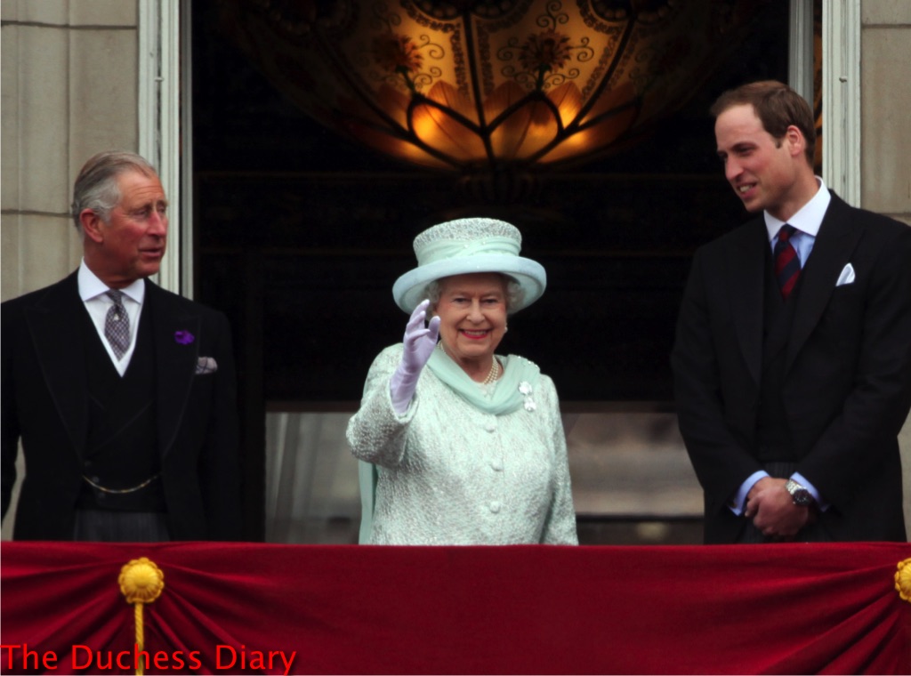 prince william prince charles queen elizabeth buckingham palace balcony diamond jubilee