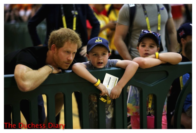 prince harry watches sitting volleyball with kids invictus games 2016 