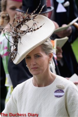 sophie countess wessex fascinator day one royal ascot 2016