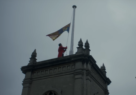 royal standard lowered the crown
