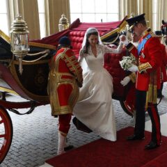 Prince William Helps Kate Middleton Out of Carriage Buckingham Palace Royal Wedding April 2011