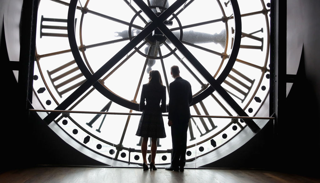 Black White Silhouette Prince William Kate Middleton Clock Musee d'Orsay Paris 2017